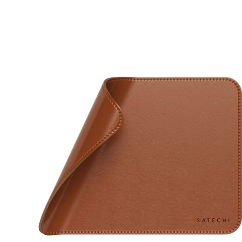 Ein braunes, rechteckiges Mauspad mit abgerundeten Ecken aus Leder.