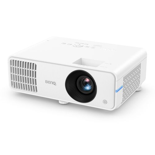 Un projecteur BenQ blanc avec objectif et aérations sur fond blanc.