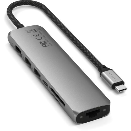 Hub USB-C plateado con HDMI, ranuras para tarjetas SD, puerto Ethernet y cable USB-C.
