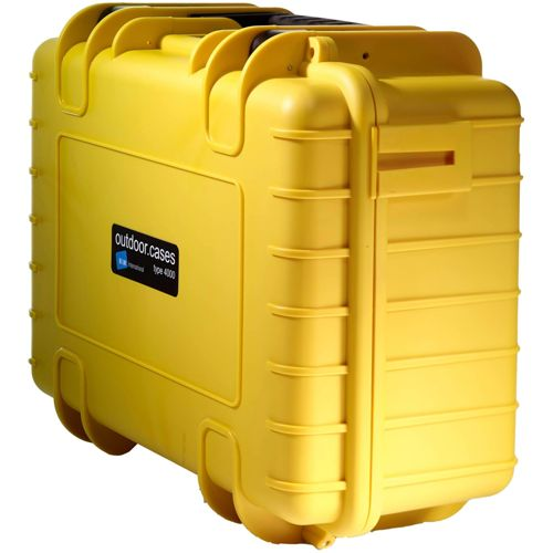Gelbe Outdoor-Kiste mit schwarzen Griffen und einem Etikett "outdoor.cases type 4000".