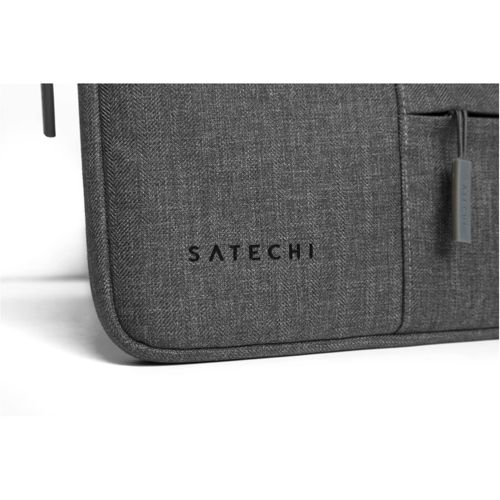 Borsa in tessuto grigio con logo Satechi e tasca con cerniera.