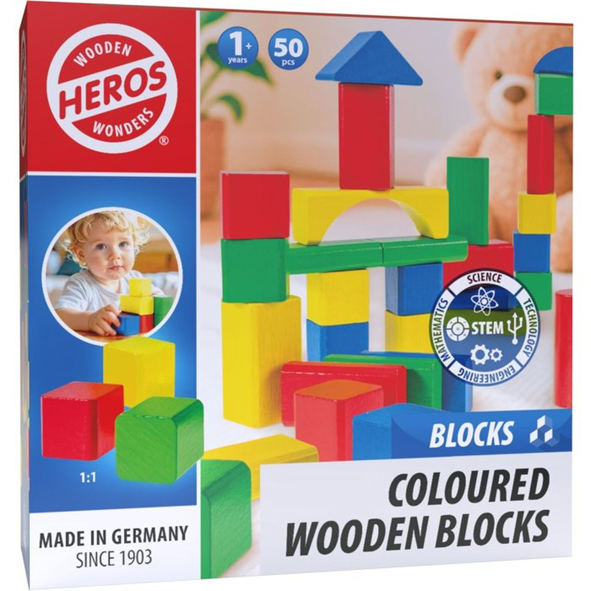 Scatola di blocchi di legno colorati con bambino e orsacchiotto sullo sfondo.