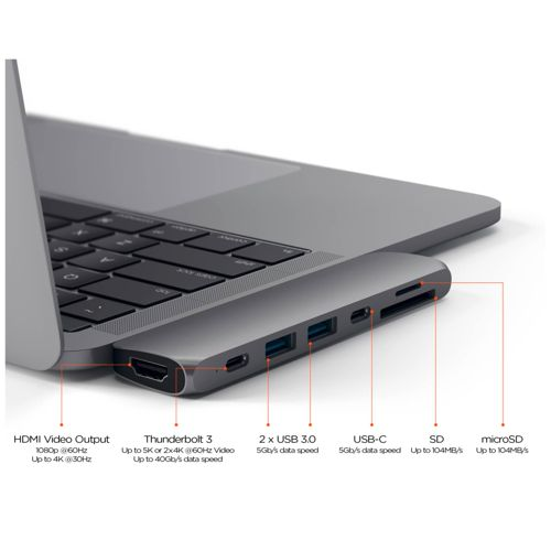 Laptop grigio con hub argento che mostra porte HDMI, Thunderbolt, USB e schede SD.