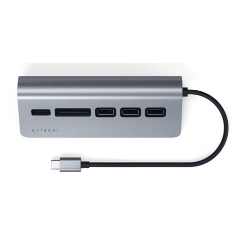 Hub USB-C Satechi plateado con lector de tarjetas SD y tres puertos USB-A.