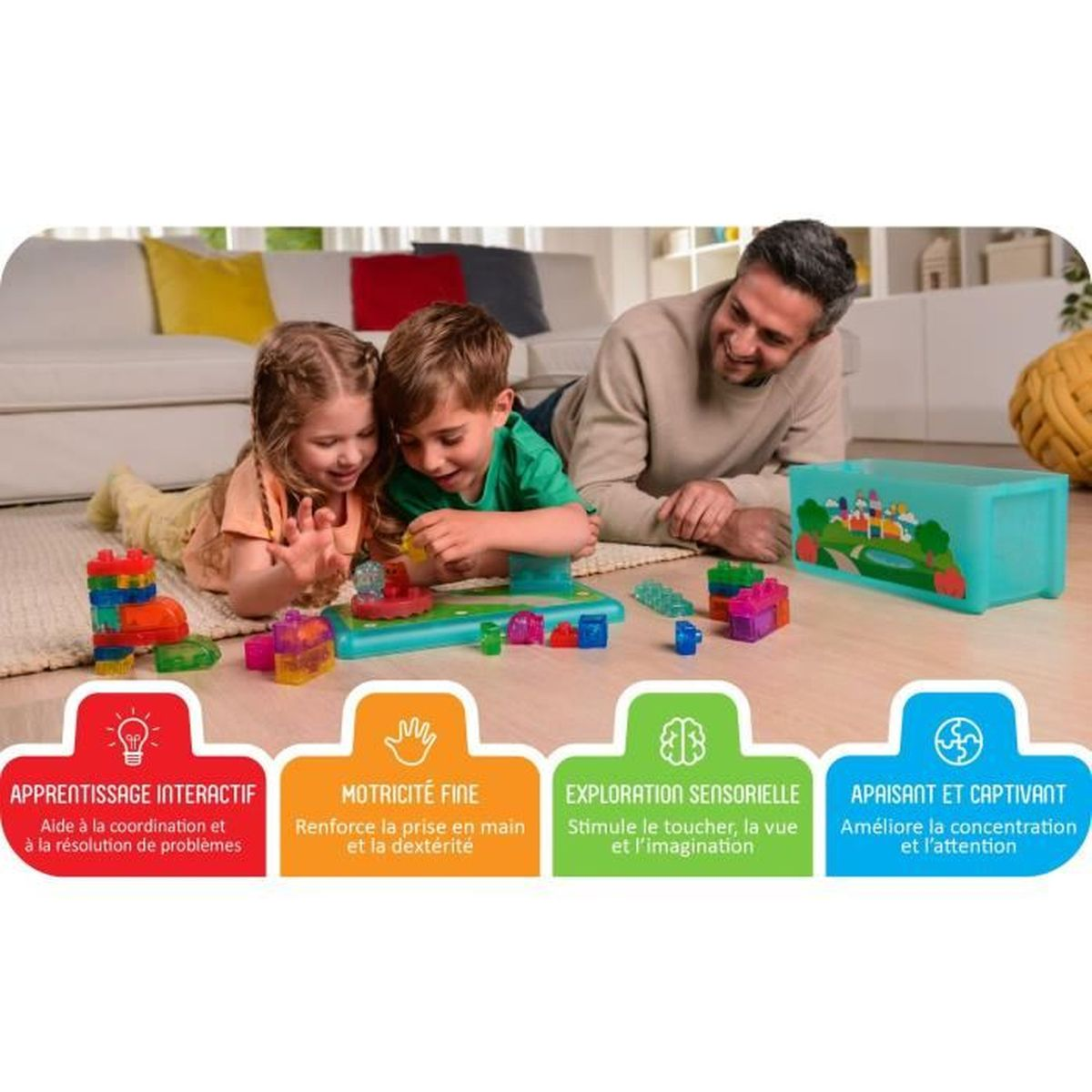 Padre e figli giocano con blocchi colorati su un tappeto.