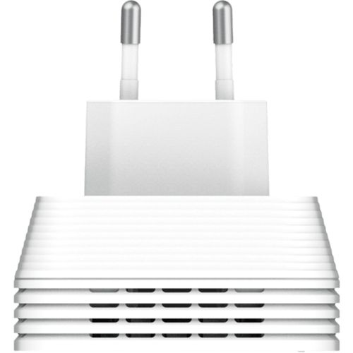 Adaptador de corriente blanco con dos clavijas plateadas y base acanalada.