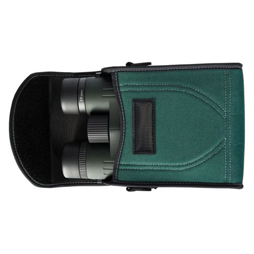 Custodia verde per binocolo con binocolo all'interno.