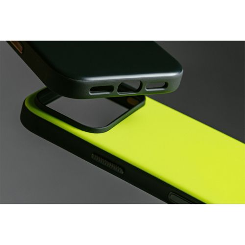 Una custodia nera sopra una custodia giallo neon.