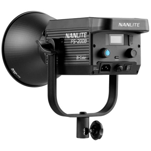 Ein schwarzer Nanlite FS-200B Bi-Color LED-Scheinwerfer mit Reflektor und Halterung.