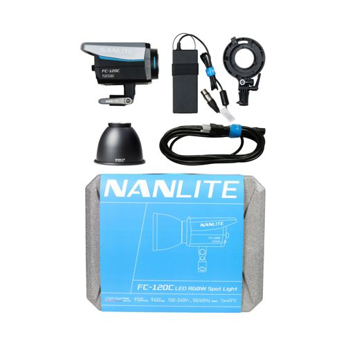 Nanlite FC-120C LED RGBW Spot Light mit Zubehör und Tasche.