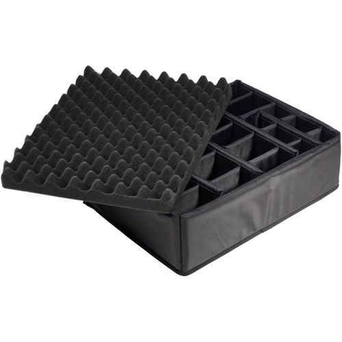 Schwarze Aufbewahrungsbox mit Wellenschaumstoffdeckel und Unterteilungen.