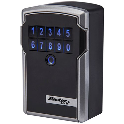 Schwarzer Schlüsselsafe mit Zahlenfeld und Master Lock Logo.