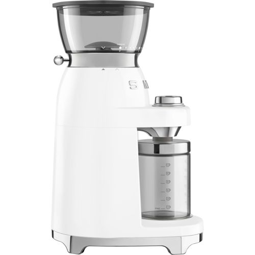Eine weiße Kaffeemühle mit transparentem Behälter und polierten Metallakzenten.