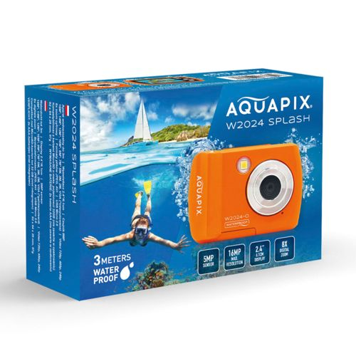 Cámara naranja Aquapix en caja con buceador bajo el agua y velero.
