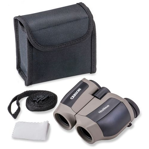 Binocolo grigio e nero con custodia, cinghia e panno.