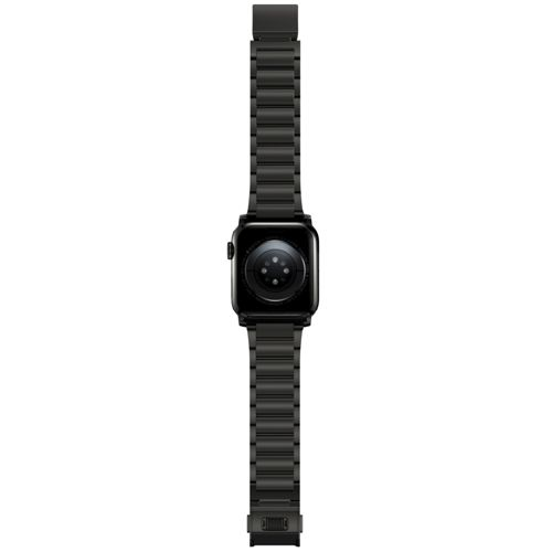 Reloj inteligente negro con correa de metal, vista trasera.