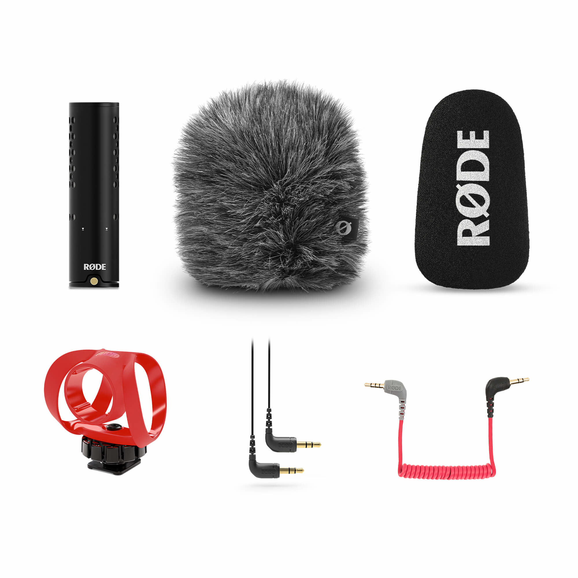 Ein schwarzes Mikrofon, ein Fellwindschutz, ein Schaumstoff-Windschutz, eine rote Halterung und Kabel.