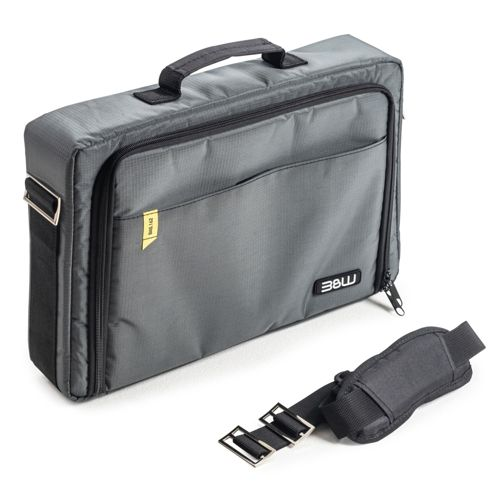 Borsa grigia per laptop con manico, cerniera e tracolla staccabile.