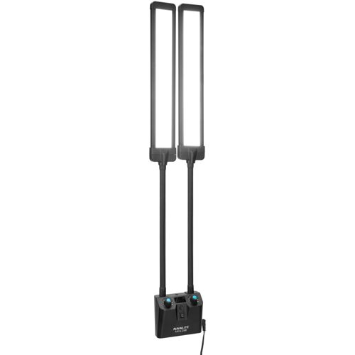 Zwei vertikale LED-Lichtstäbe mit schwarzem Sockel und Bedienelementen.