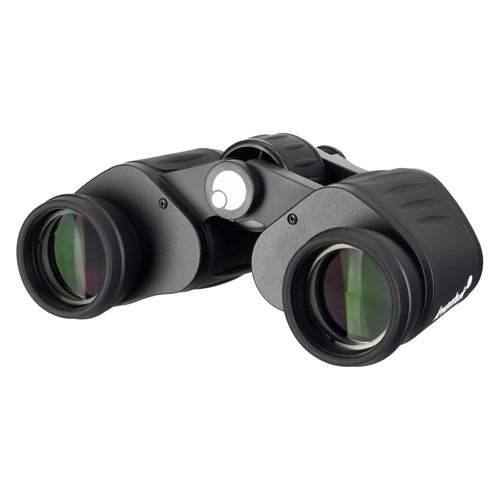 Binocolo nero con logo bianco circolare, vista angolata.