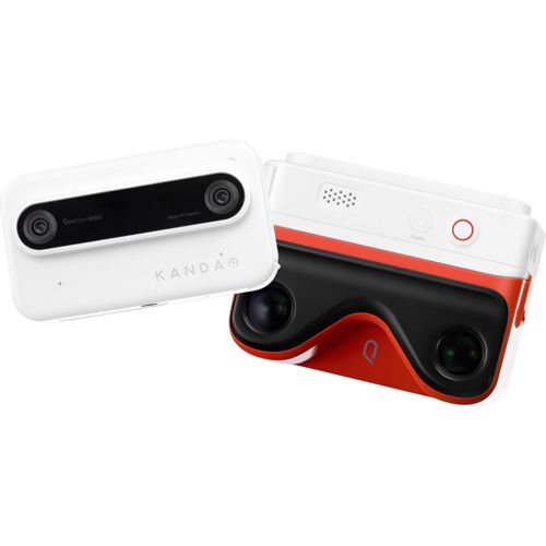 Zwei Kameras: weiße Kandao OneCam 360 und rot/schwarze Kandao 3D VR Kamera.