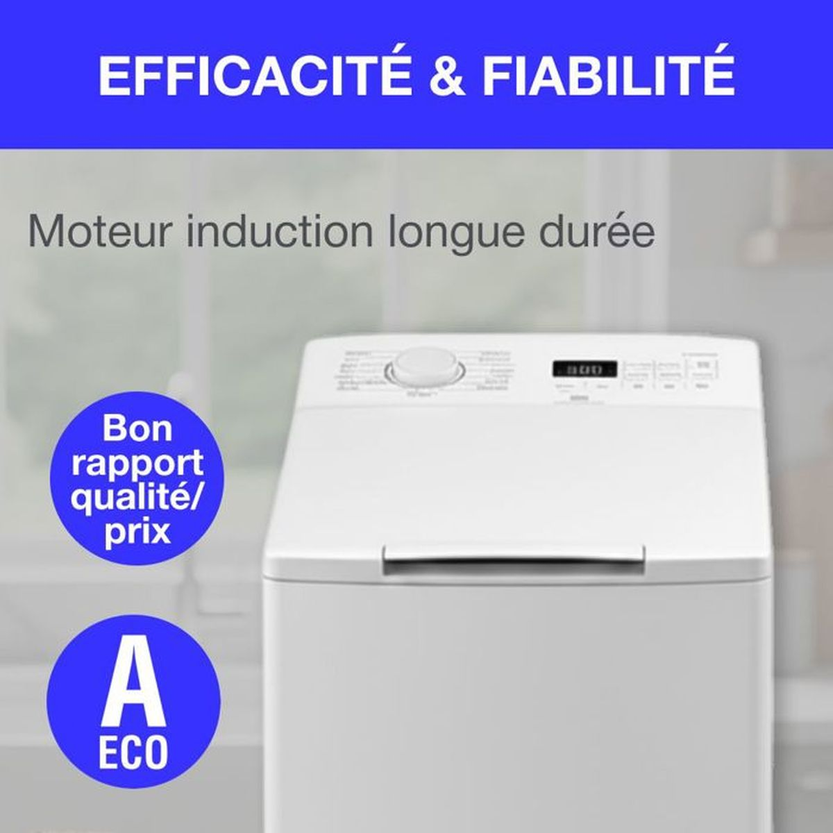 Weiße Waschmaschine mit digitaler Anzeige und Text auf Französisch.