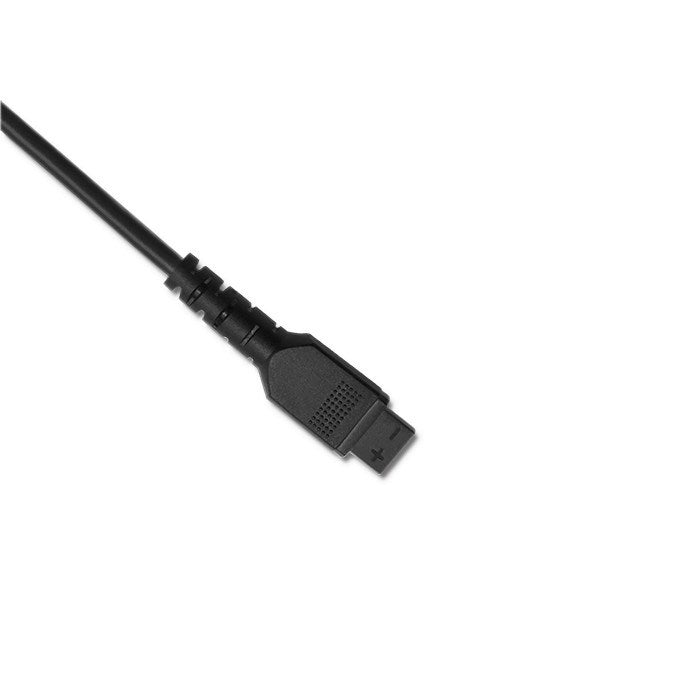 Un cavo nero con un connettore contrassegnato con + e -.
