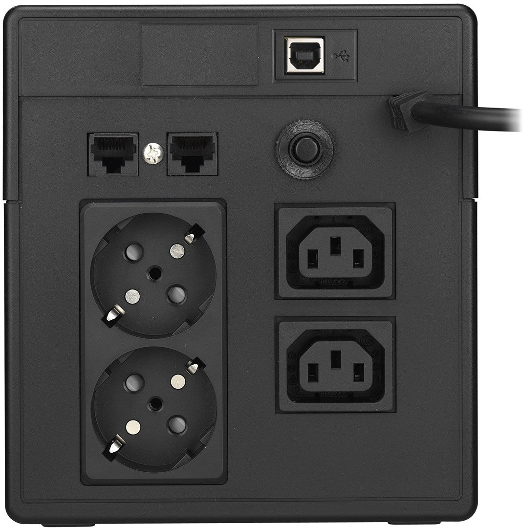 Rückseite eines schwarzen Geräts mit zwei Euro-Steckdosen, zwei RJ45-Anschlüssen und einem USB-Anschluss.