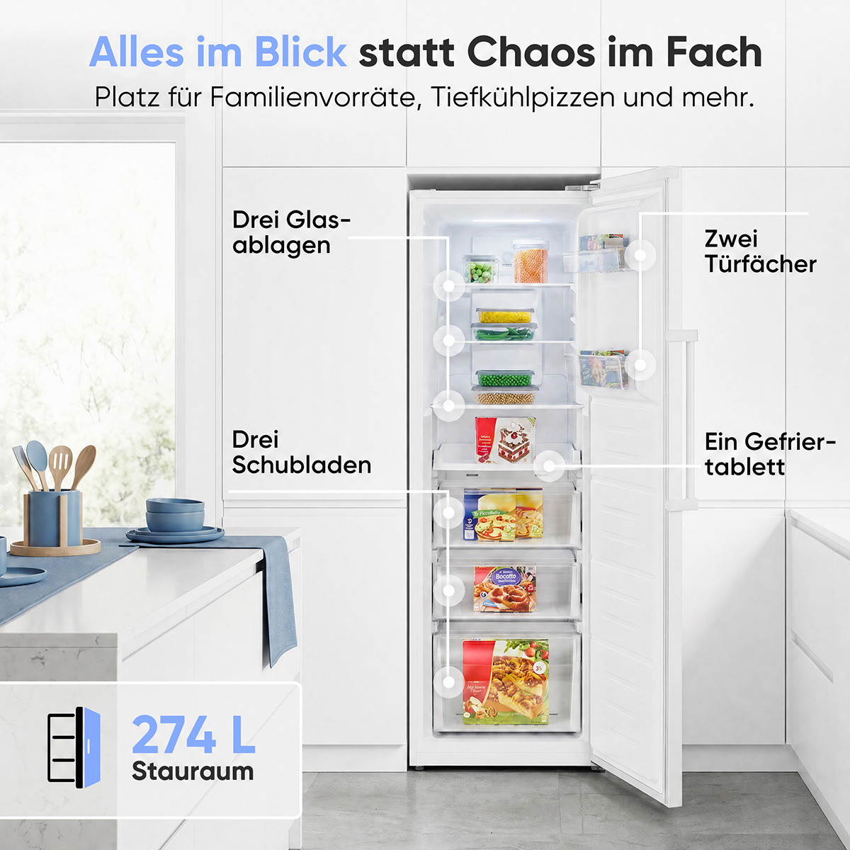 Offener Kühlschrank mit drei Glasablagen, drei Schubladen und 274 L Stauraum.