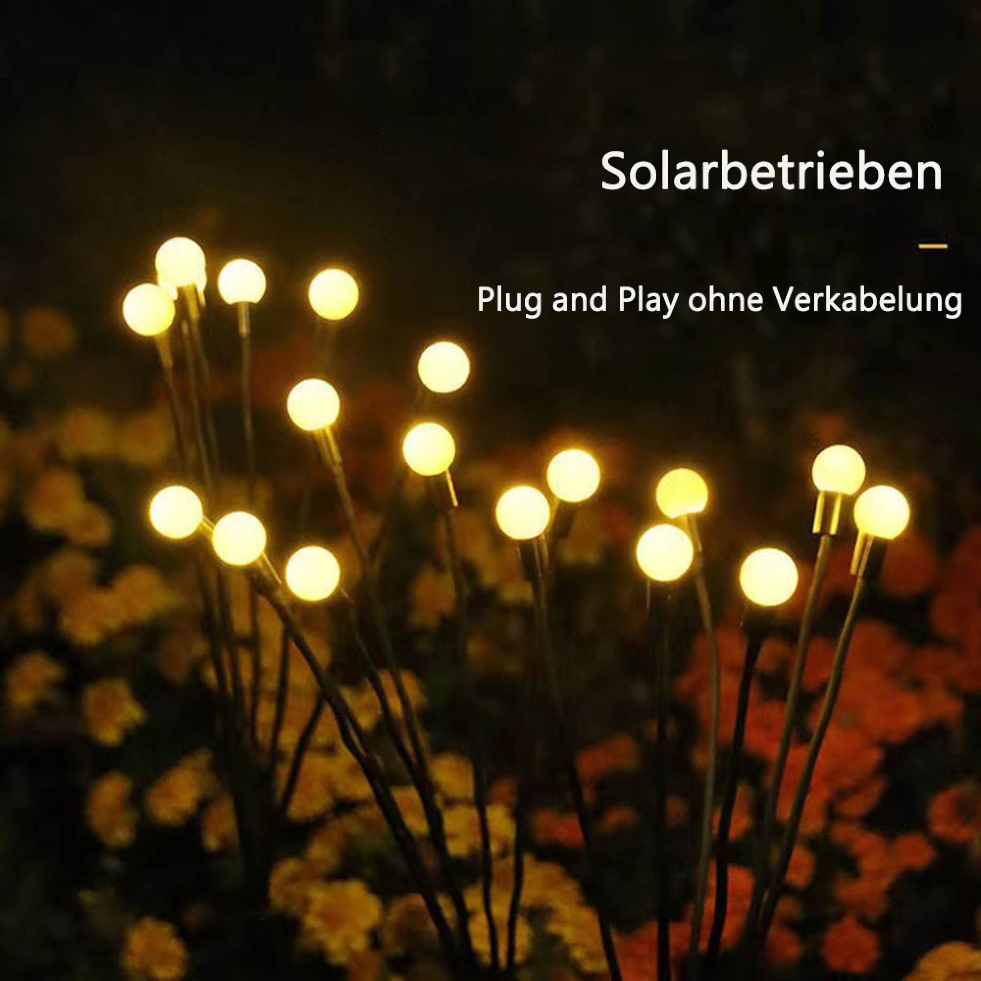 Solarbetriebene Lichterketten mit gelben Kugeln leuchten in der Dunkelheit.