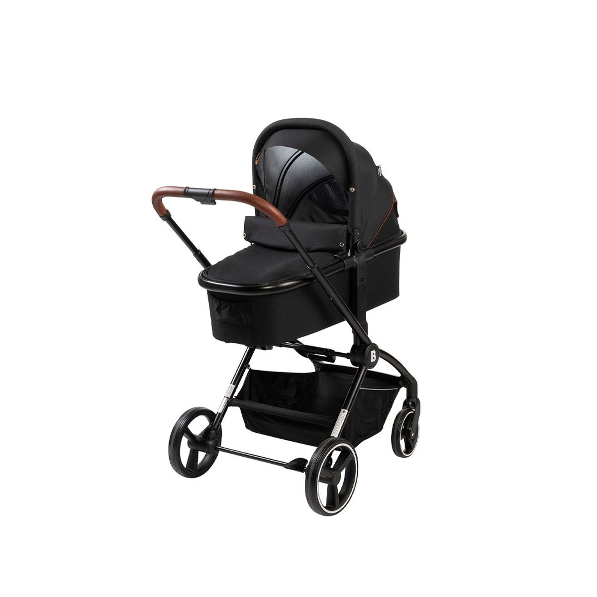 Schwarzer Kinderwagen mit braunem Griff und Stauraum unter dem Sitz.