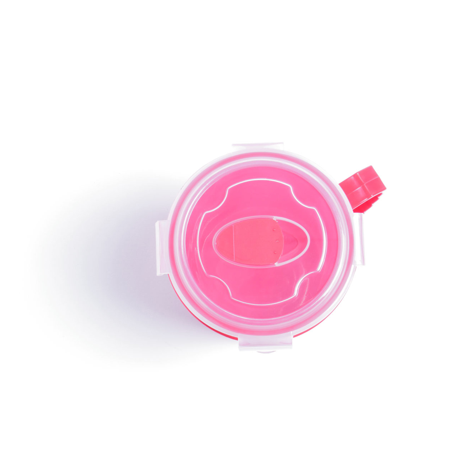 Un contenitore rotondo rosa con coperchio bianco e chiusura rossa.