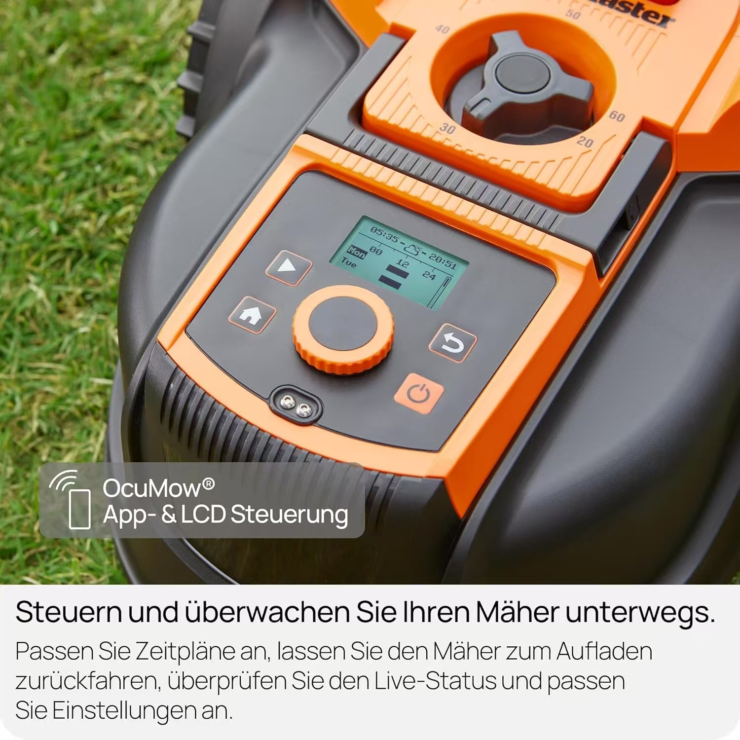 Ein Mähroboter mit orangefarbenen und schwarzen Details, mit einem digitalen Display.