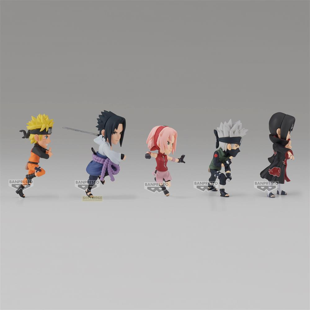Fünf Naruto-Figuren: Naruto, Sasuke, Sakura, Kakashi und Itachi.