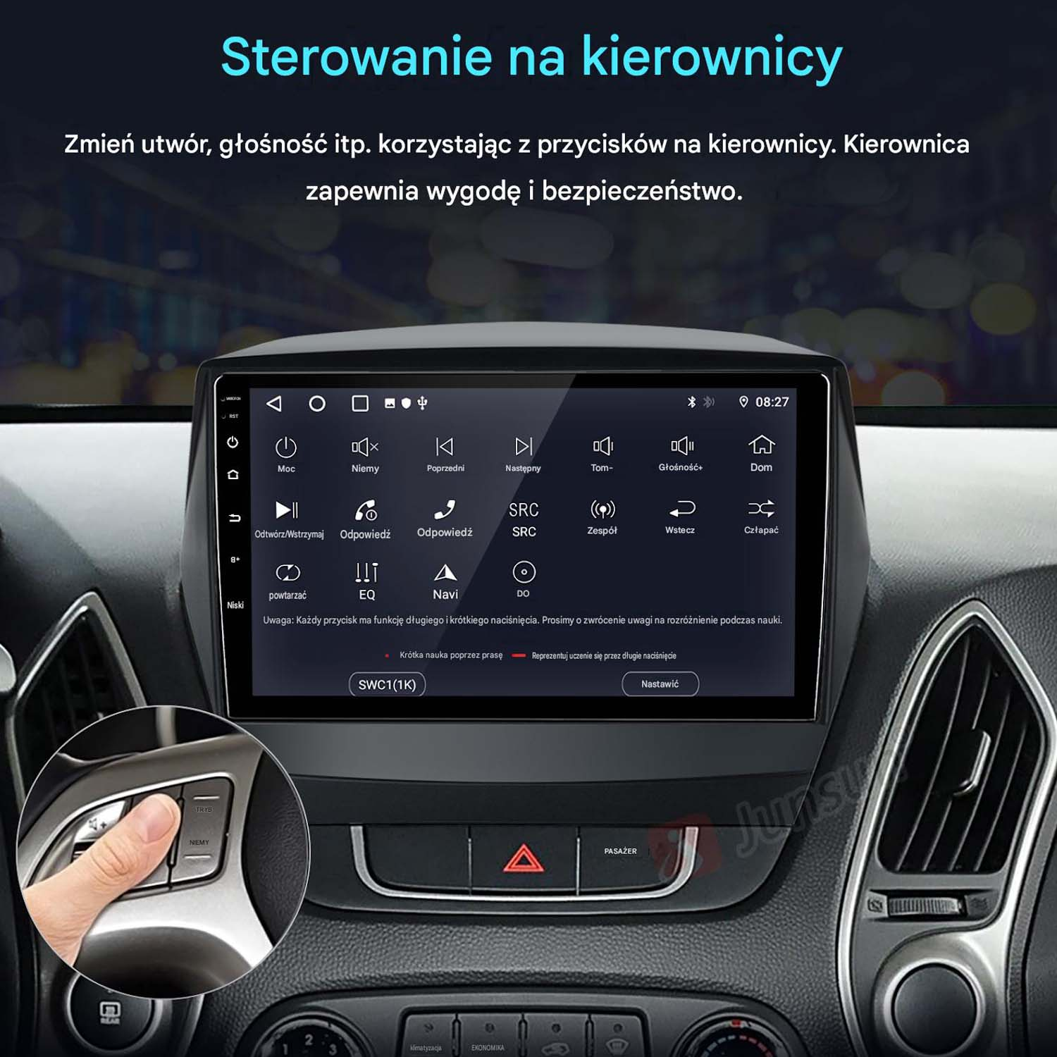 Palec naciska przyciski na kierownicy samochodu obsługującej system infotainment.