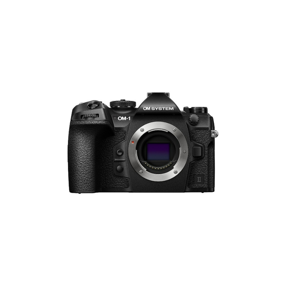 Een zwarte OM System OM-1 camera met lensvatting en bedieningsknoppen.
