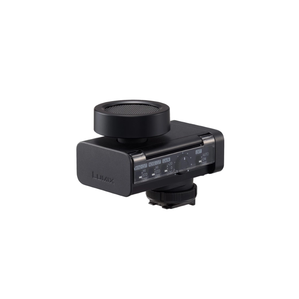 Een zwarte Lumix microfoon met bedieningselementen voor windcut, noisecut en gain.