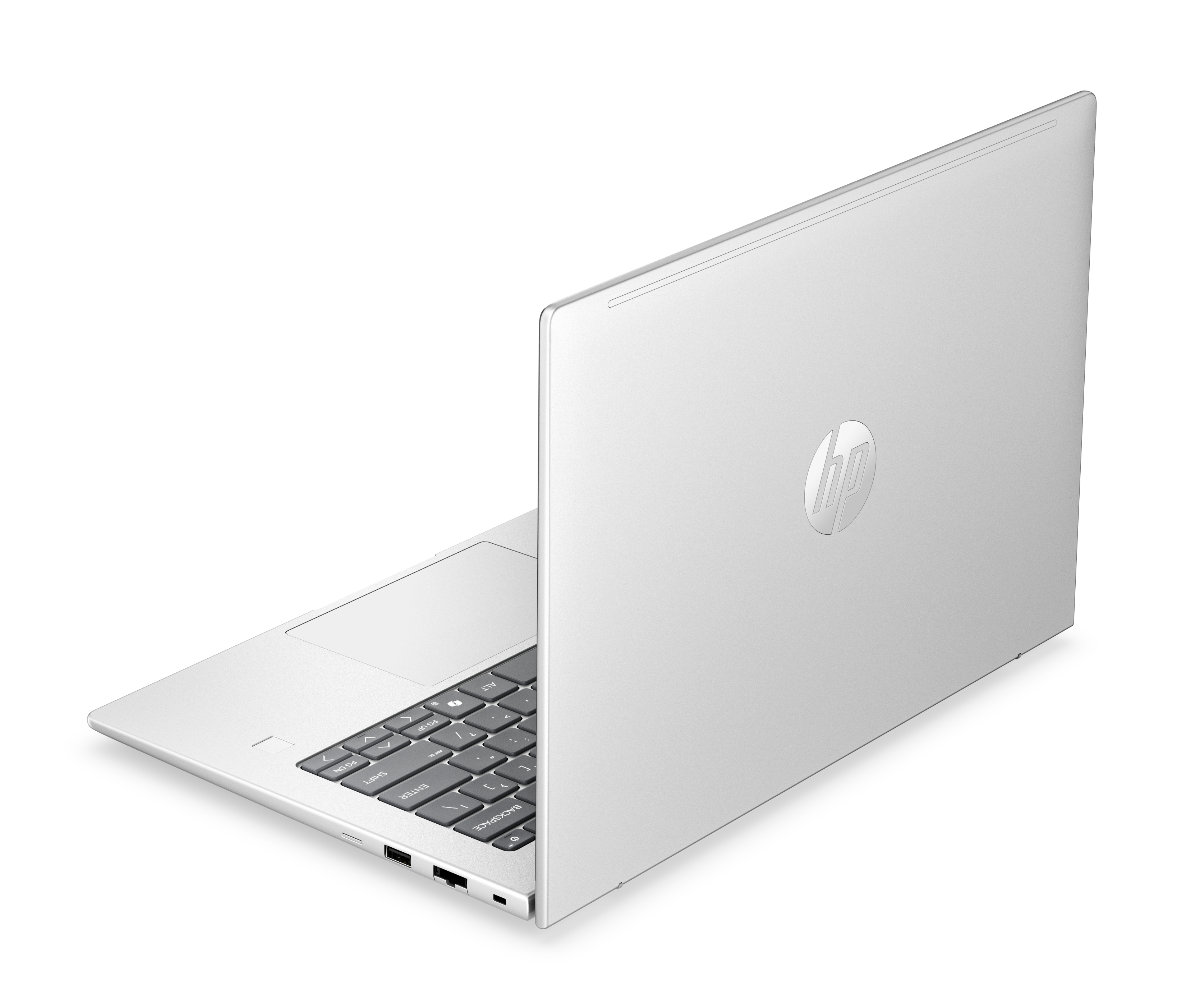 Un laptop HP argento con tastiera e porte su sfondo bianco.