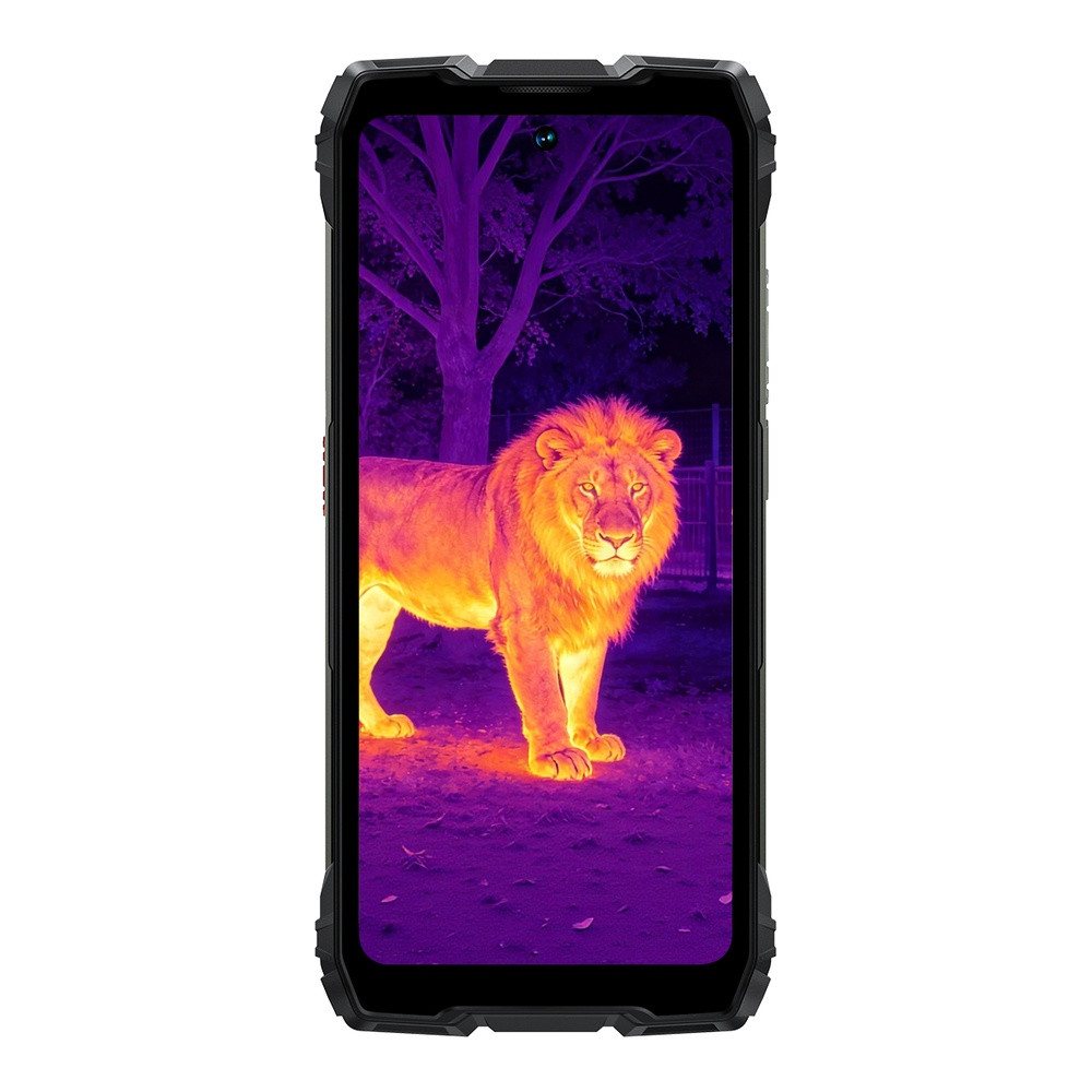 Un leone in vista termica si erge davanti a un albero di notte.