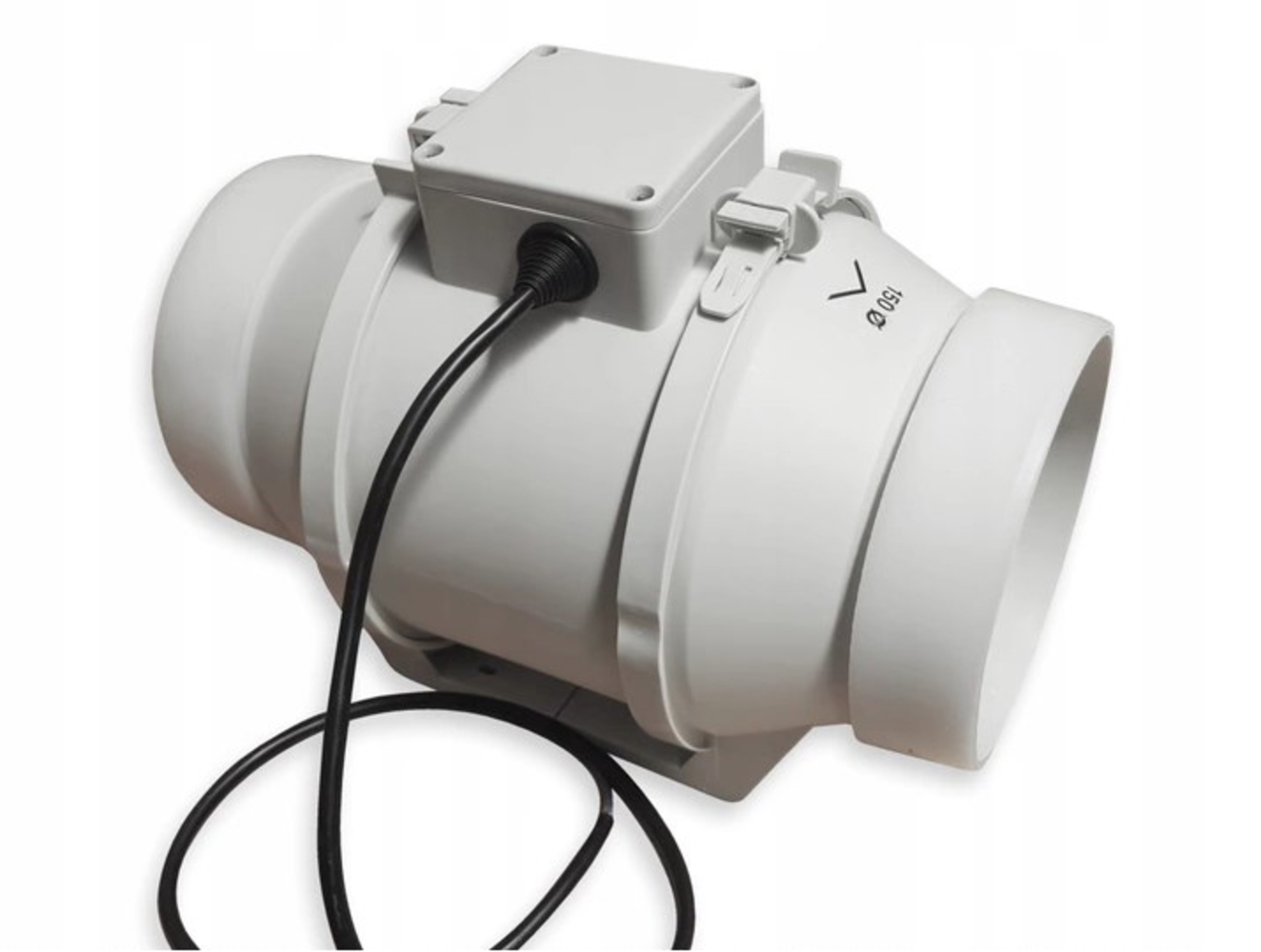 Biały wentylator kanałowy z czarnym kablem o średnicy 150 mm.