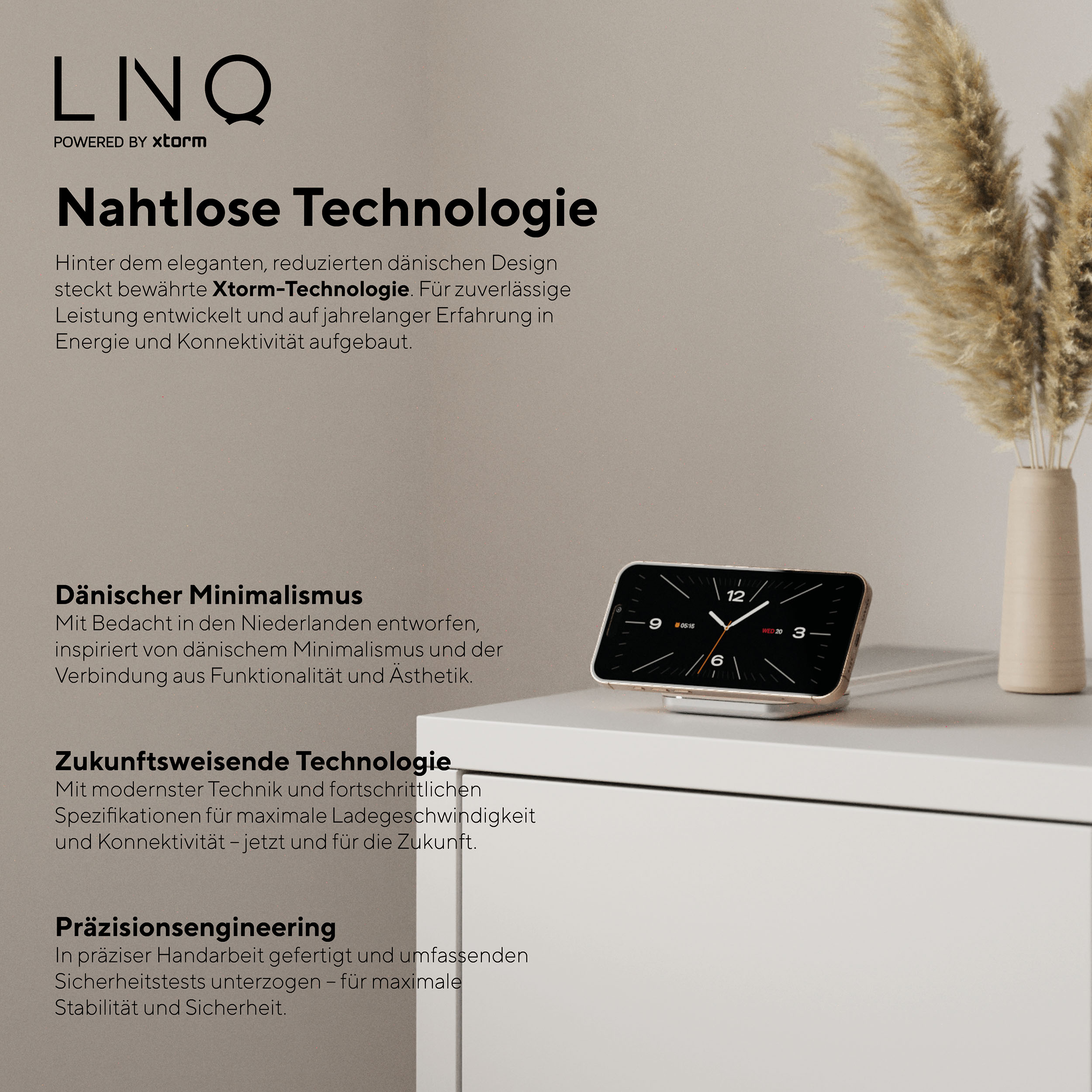 Logo LINQ, uno smartphone che mostra ora e data, e un vaso con canne secche.