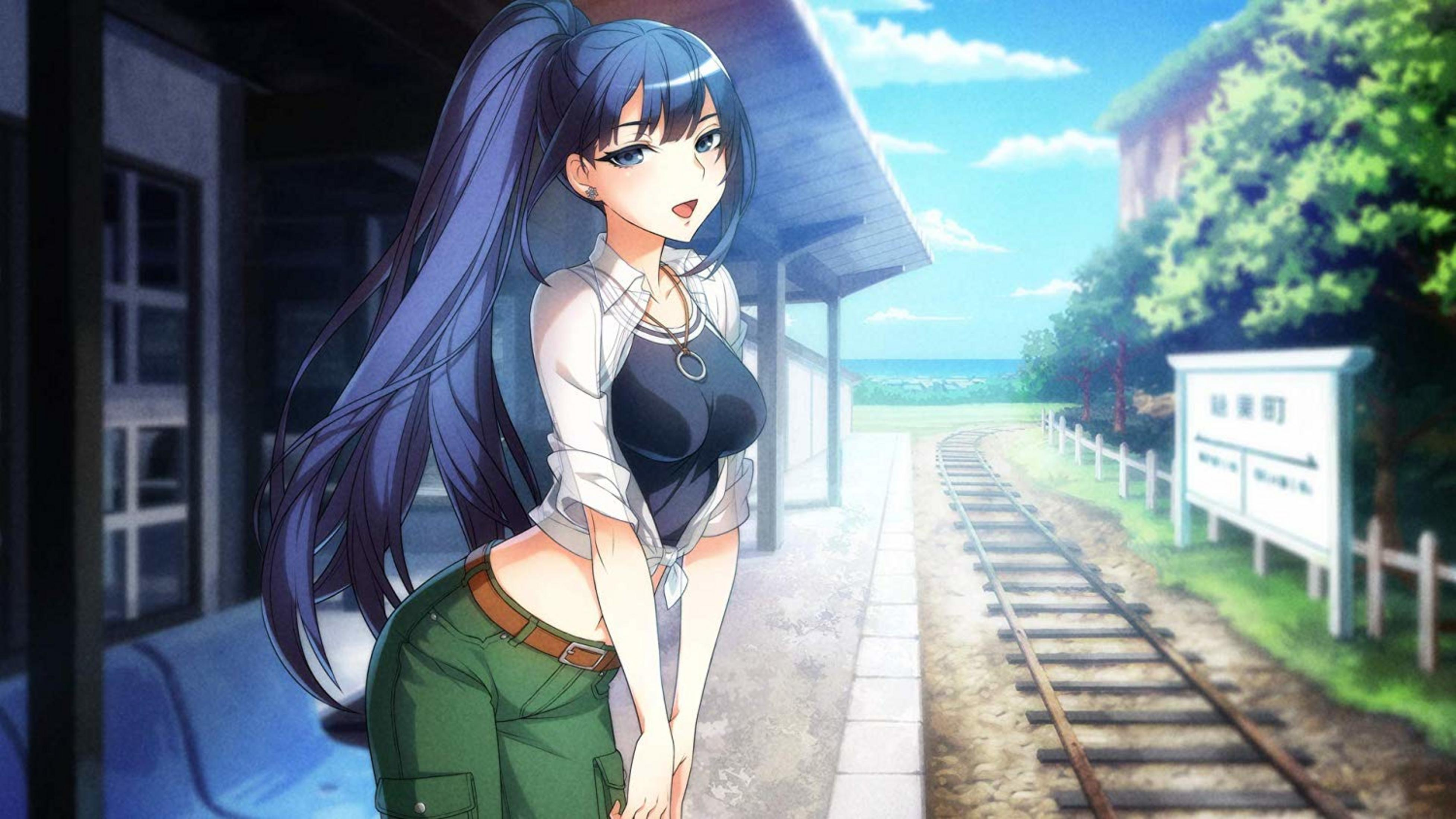 Ragazza anime con capelli blu in una stazione ferroviaria, con binari e oceano sullo sfondo.