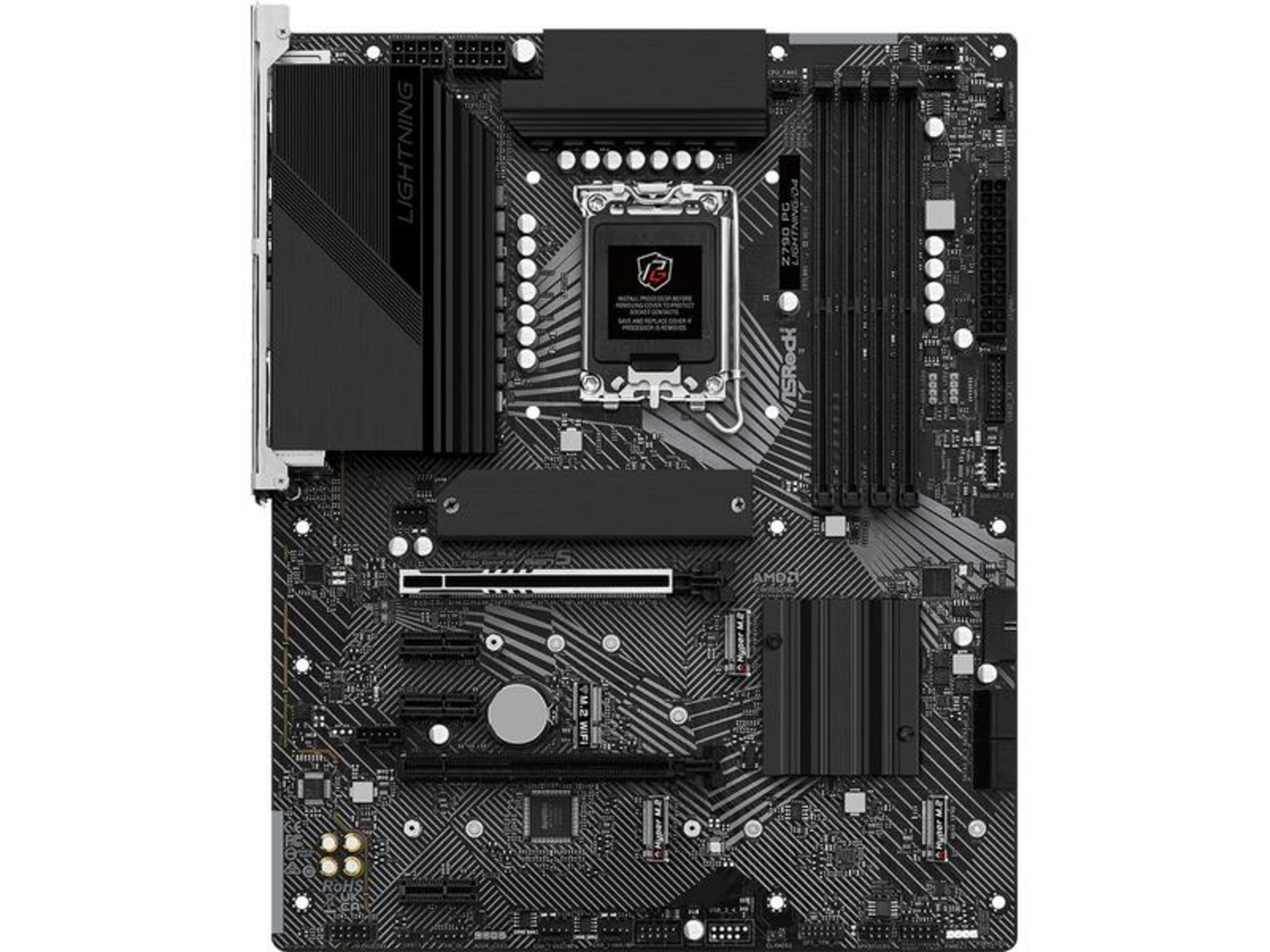Scheda madre nera con dissipatori, slot RAM e socket processore.