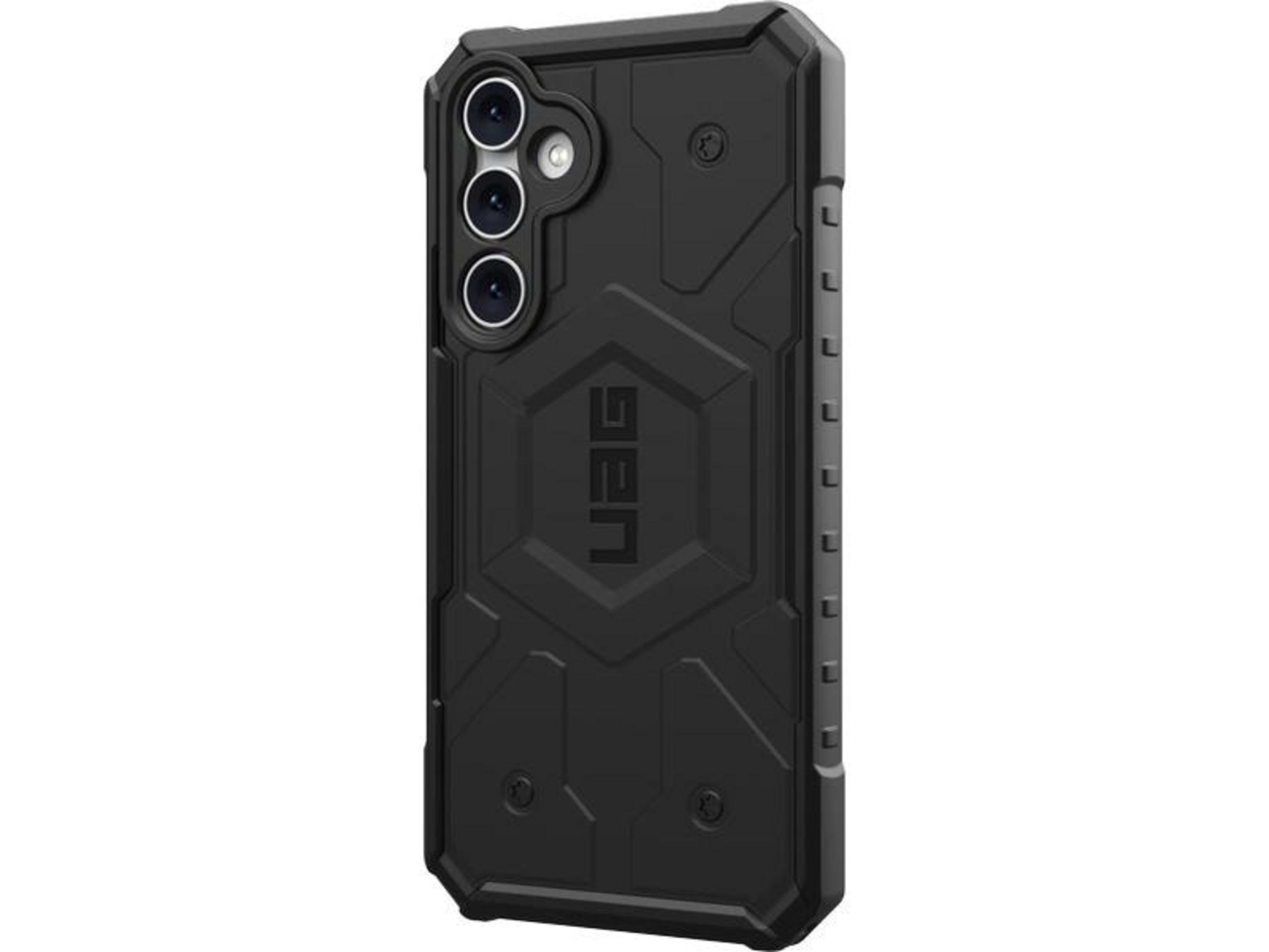 Zwarte telefoonhoes met drievoudige camera-uitsparing en UAG-logo.