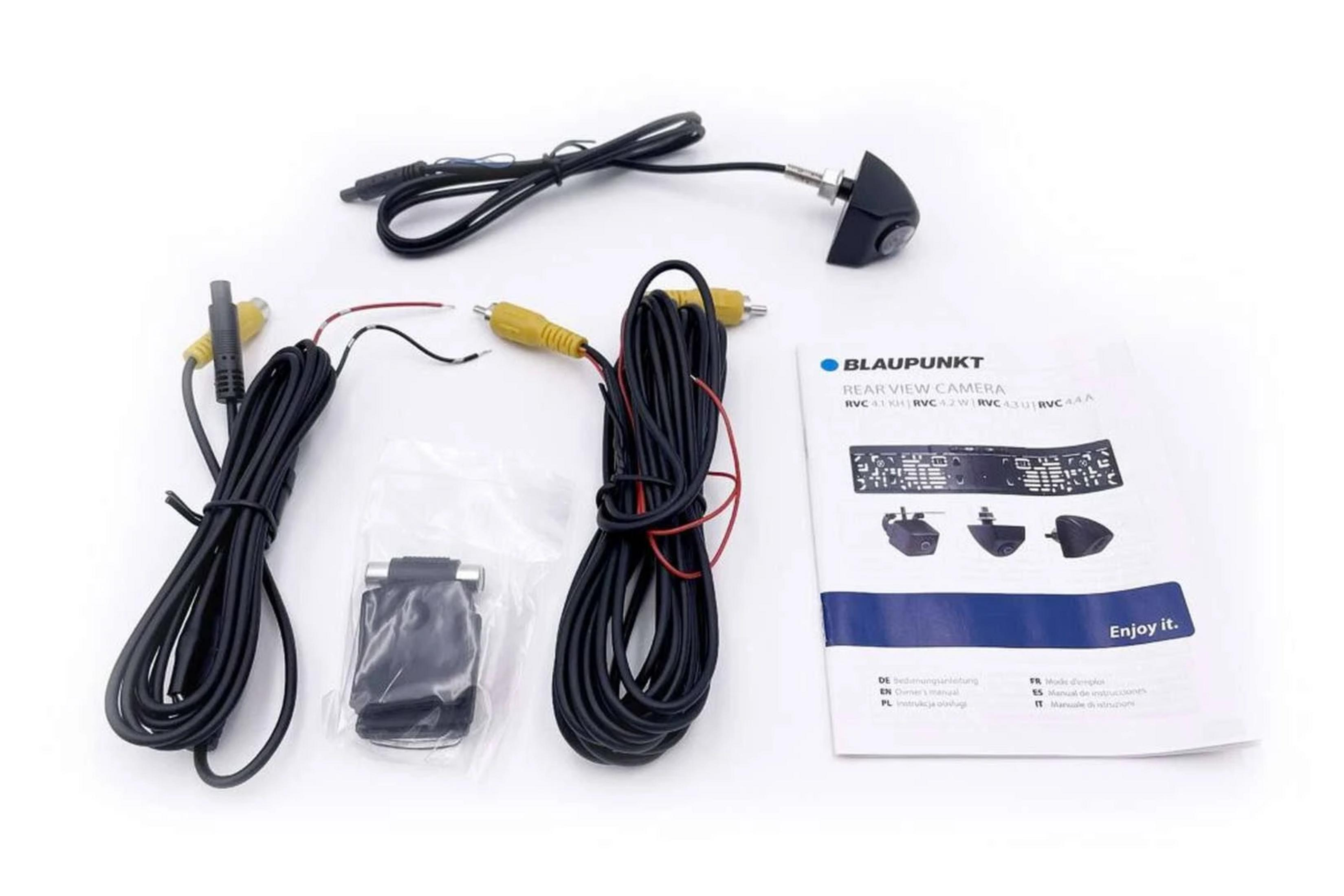 Blaupunkt Rückfahrkamera-Set mit Kabeln, Halterung und Anleitung.