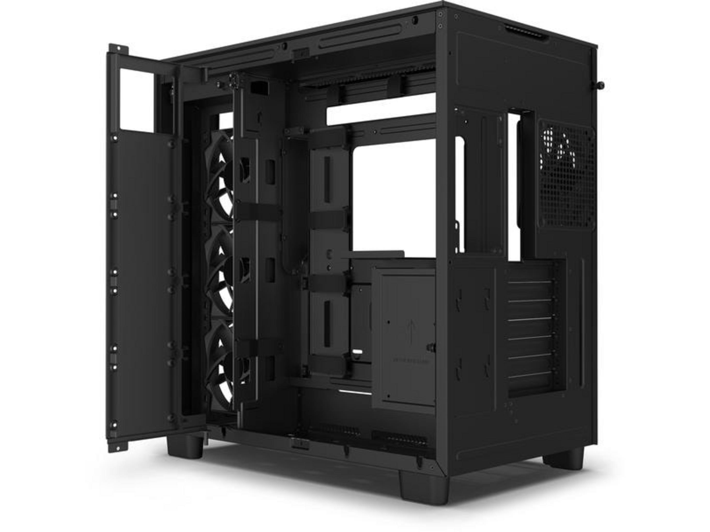 Case del computer nero con pannello laterale aperto che mostra ventole interne.