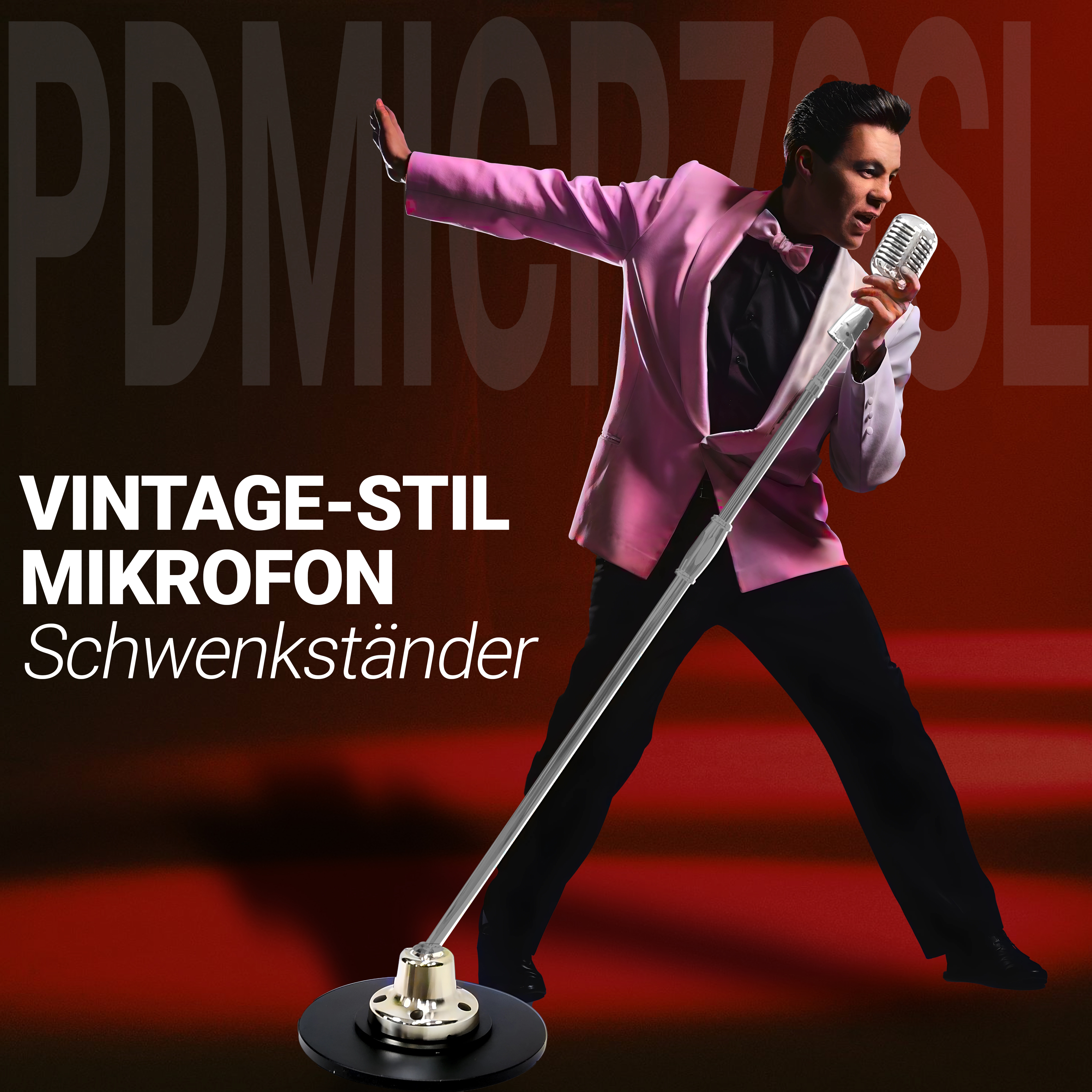 Ein Mann im pinken Sakko singt in ein Mikrofon im Vintage-Stil.