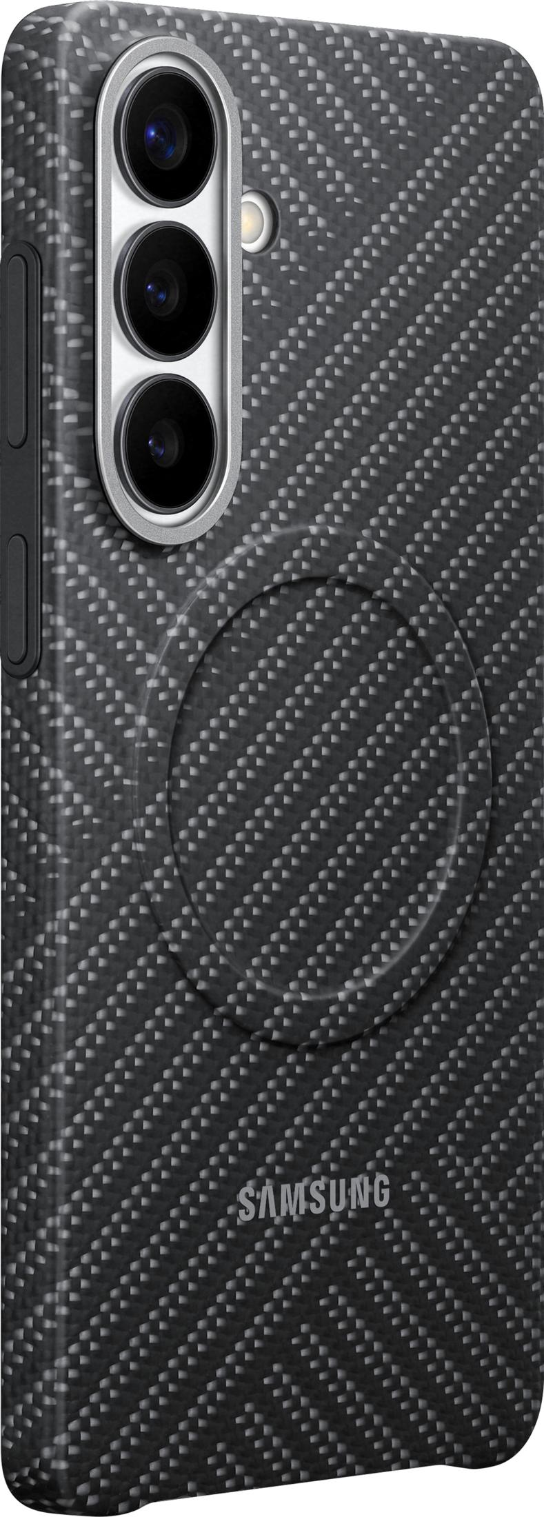 Rückseite einer Handyhülle mit Karbonfasermuster, Kamera und Samsung-Logo.
