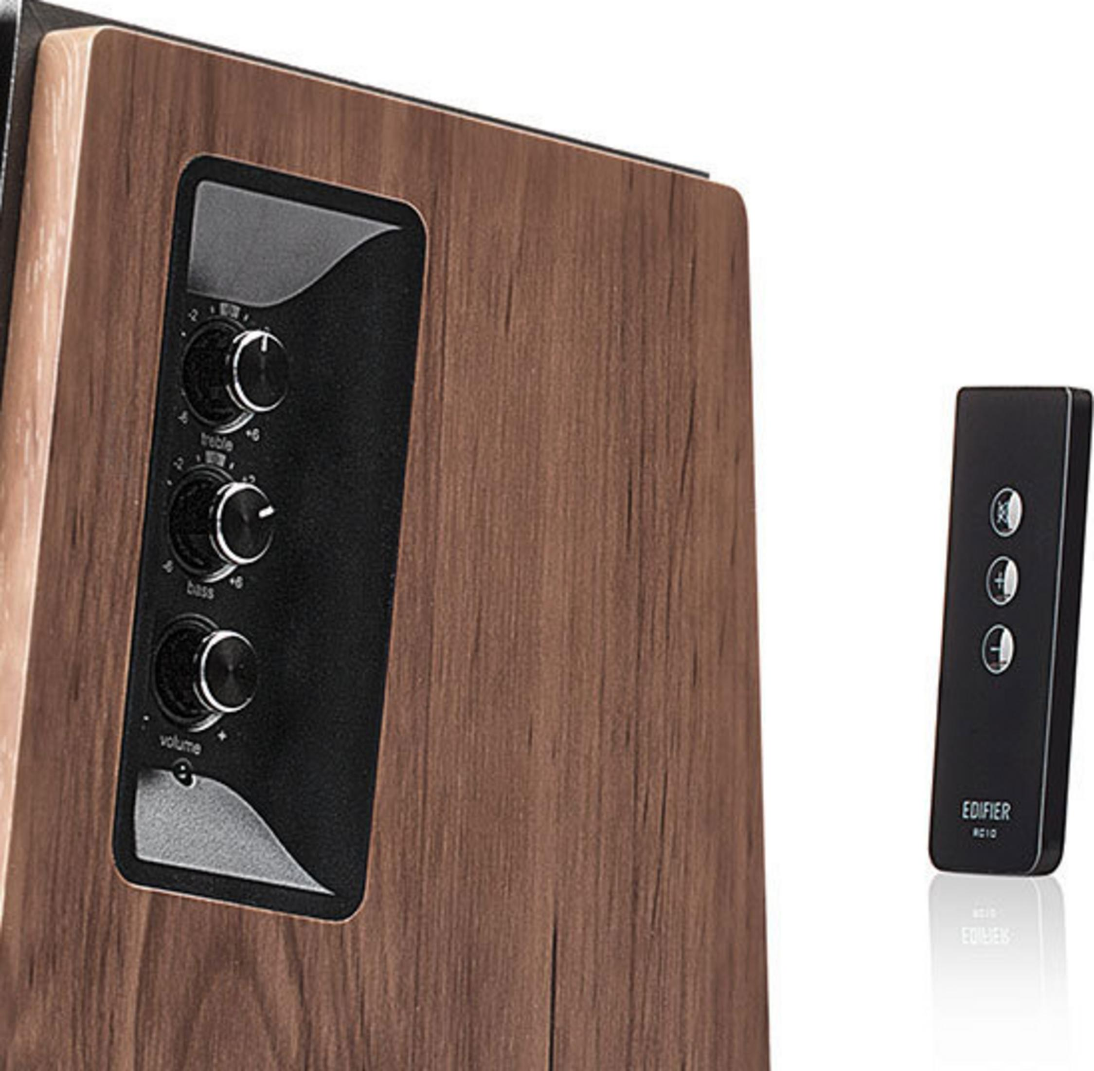 Altoparlante finitura legno con manopole e telecomando.