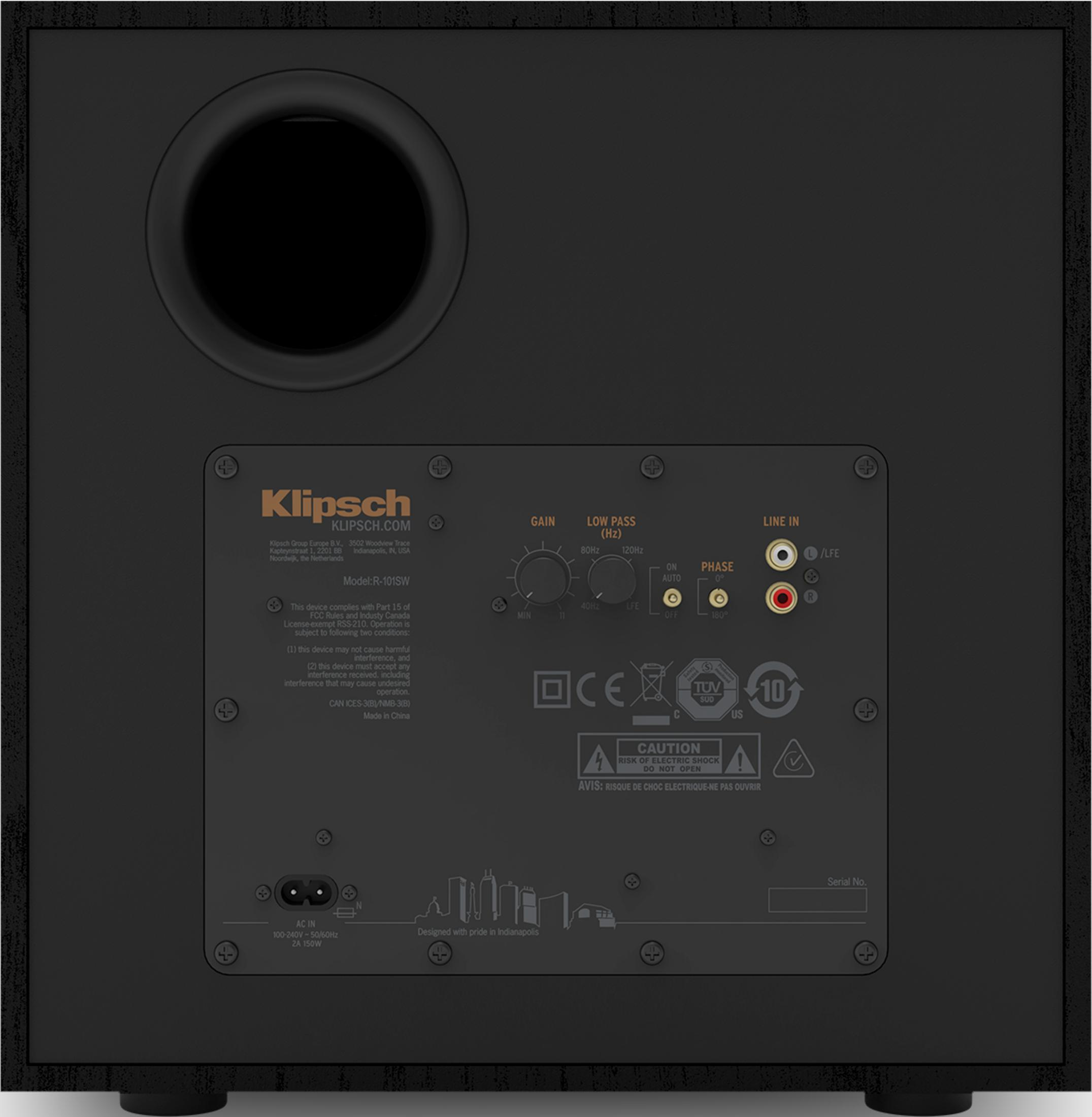 Rückseite eines schwarzen Subwoofers mit Anschlüssen, Reglern und Beschriftungen.